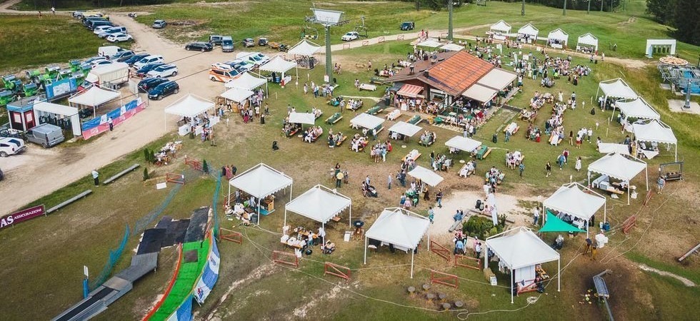 Coronavirus, positivo al party di Cortina, si cercano i 500 partecipanti